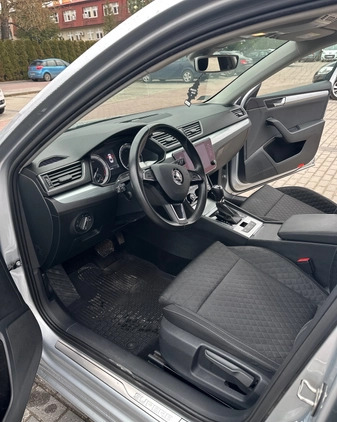 Skoda Superb cena 74900 przebieg: 237000, rok produkcji 2020 z Słupsk małe 529